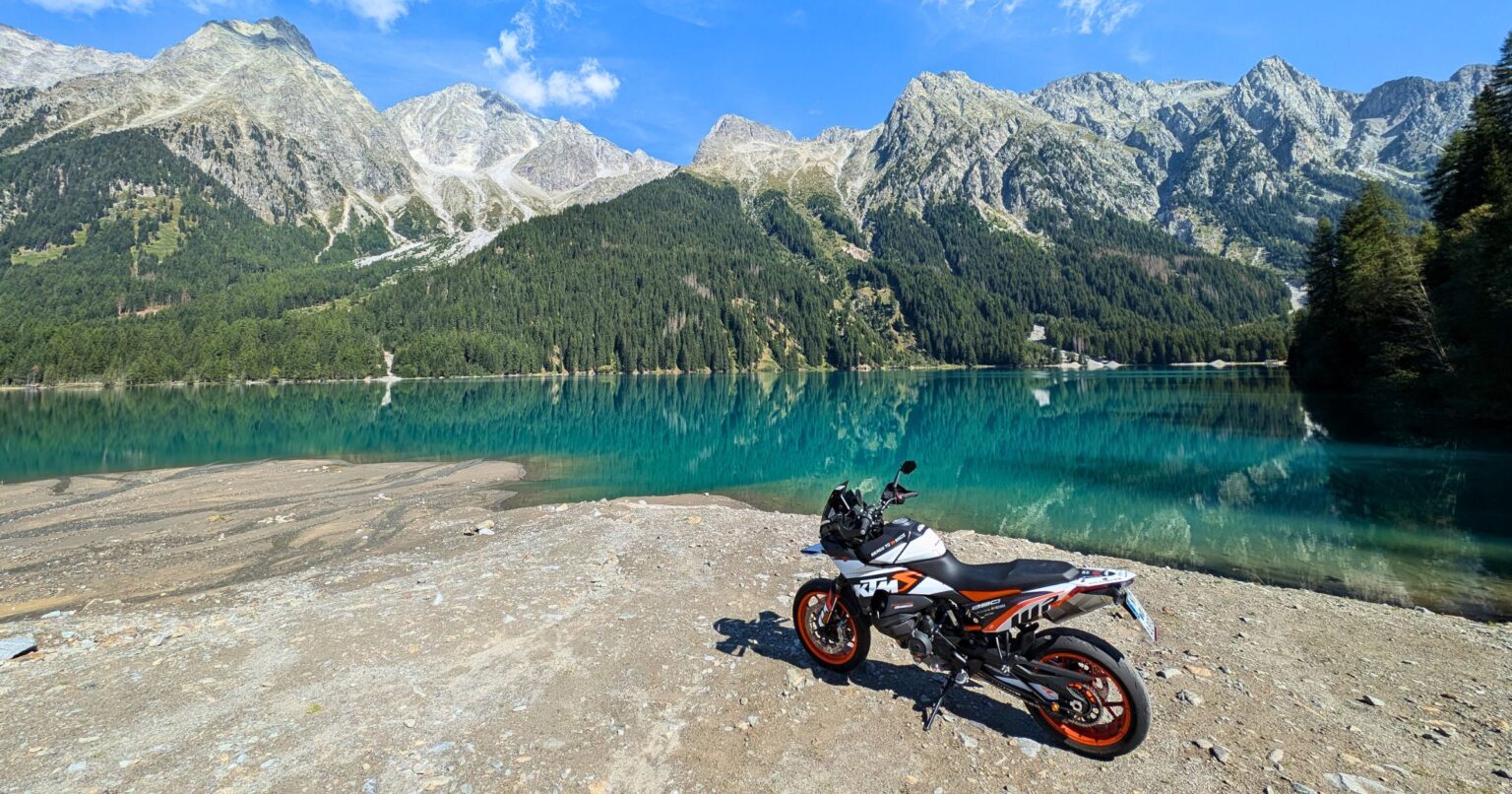 Reisebericht mit der KTM 890 SMT in den suedtiroler Alpen